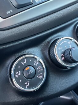 Toyota Yaris 1.33I Dual VVT-i Style - 16