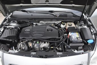 Opel Insignia 2,0 TURBO 4x4 - 16