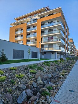 Nový 3 izb. byt s 2 park. miestami, projekt Panoráma - 16