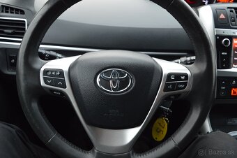 Toyota Verso 1.6i - 7 míst ,NAVI, kamera ,bez koroze - 16