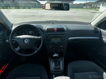 Škoda Octavia Combi 2.0TDI - 16