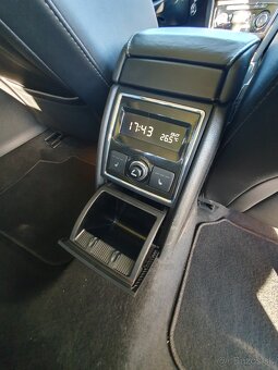 Škoda Superb 2.0 TDI CR 4x4 140k Elegance DSG
 - 16