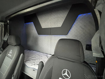 Mercedes-Benz Sprinter 519 - mini ťahač so spaním - 16