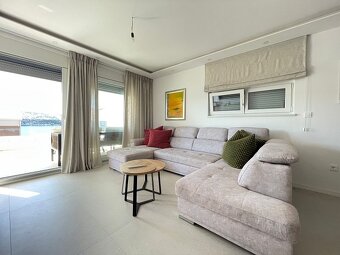 Luxusne zariadený trojizbový apartmán / Chorvátsko - 16