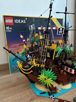 LEGO IDEAS 21322 2x - 16