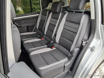 Volkswagen Touran 2.0 TDI DSG Premium Comfortline - 16