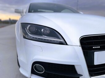 Audi TT 2.0TDi S-Line Quattro ANGLIČAN - 16