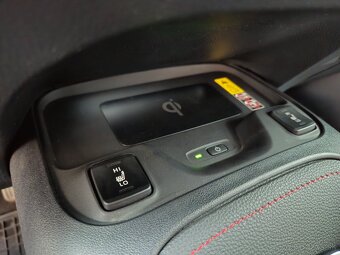 Toyota Corolla Combi 2.0 Hybrid GR Sport + Dynamic - 16