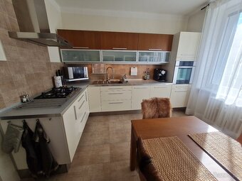 2-izbový byt pri centre Nivy, 53m2, 850€ vrátane energií - 16