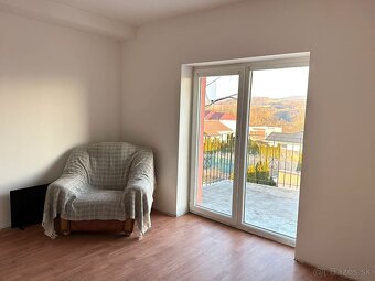 NA PREDAJ VEĽKÝ, PRIESTRANNÝ RODINNÝ DOM, PRIEVIDZA - 16