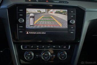 Volkswagen Passat Variant 2.0 TDI R-Line DSG/ AJ NA SPLÁTKY - 16