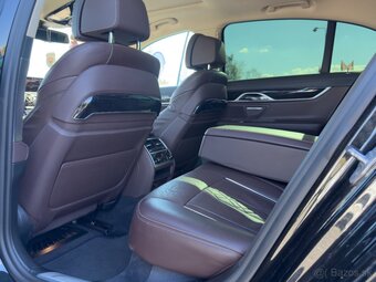 BMW Rad 7 740d xDrive A/T - 16