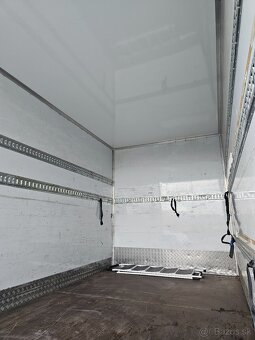 Mercedes Benz-Sprinter - 16