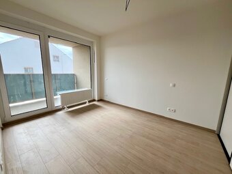 2-izb.byt v novstavbe SLNEČNÁ PLÁŇ, loggia, skolaudovaný - 16