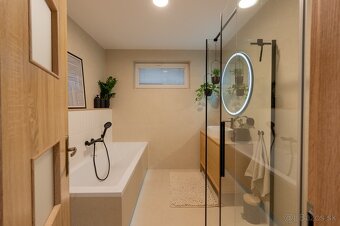 4-izbový kompletne zariadený rodinný dom - 16