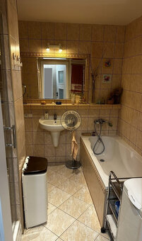 NA PREDAJ - Zrekonštruovaný 2-izbový byt - STARÁ ĽUBOVŇA - 16