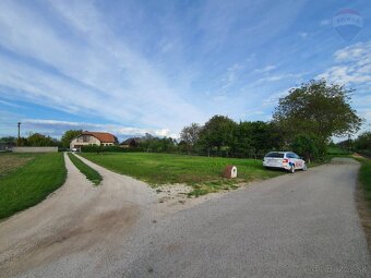 Pozemok 1000 m2, Veľký Kýr, Na sihoti - 16