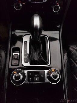 VW Touareg 3.0 TDI 193 kW R-Line Executive Edition - 16