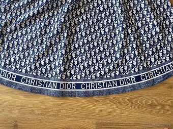 Christian Dior šaty - 16
