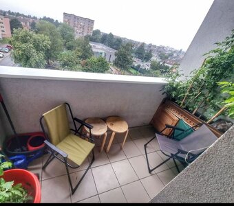 S krásnym výhľadom, útulný 3.izb.byt na predaj s loggiou, 73 - 16