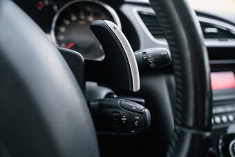 Peugeot 3008 1.6 HDi AT6 2011 - 16