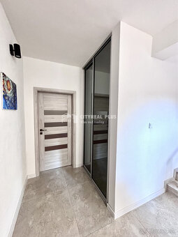 Ponúkame Vám na predaj moderne zrekonštruovaný poschodový ro - 16