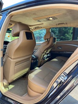 BMW 760i - 16