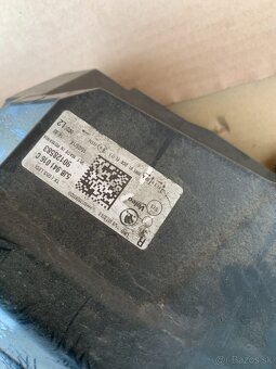 SVeTLA XENONY LED PRAVy LEVY SKODA RAPID Lift - - 16