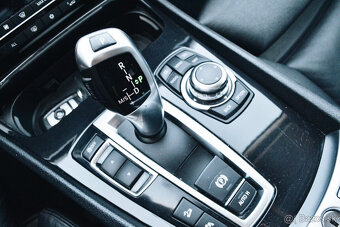 BMW rad 530xd A/T, 245 PS, TOP - 16