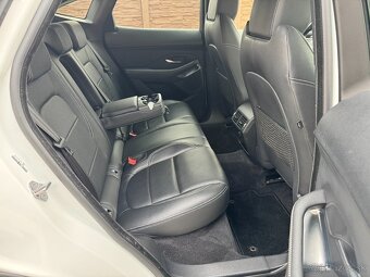 Jaguar E-Pace 2.0D R-Dynamic, 4x4, r.v.: 2/2020 - 16