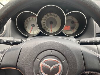MAZDA 3 - 16