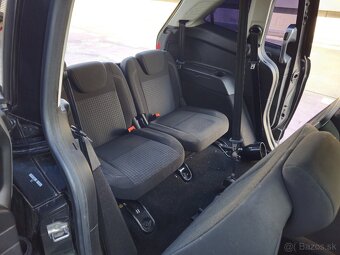 Ford Grand C-Max 7 miest 1.5 dci - 16