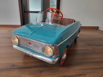 Šlapacie autíčko moskvič - 16