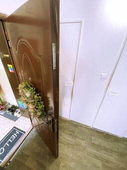 3,5 izbový byt 74m2 s balkónom, zariadený. Sereď - Námestie  - 16