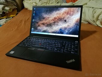 Lenovo E15. i5-10210U. 15,6 FHD. 16 GB. NVMe 512 GB. - 16