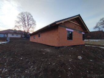 Rodinný dom na predaj - Moderný bungalov – útulný, úsporný a - 16