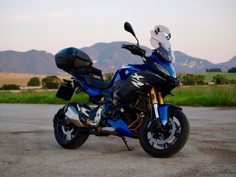 BMW F900 XR - 16