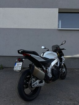 Aprilia tuono v4 1100 - 16