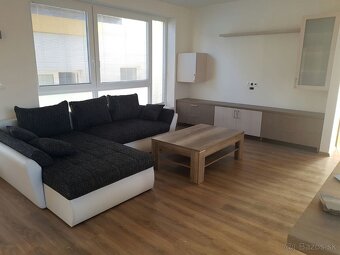 3 izbový byt na súkromí-prenájom - 16