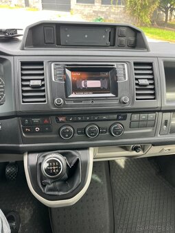 Volkswagen Caravelle Bus  T6 - 16