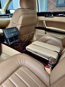 VW PHAETON 4.2 V8 INDIVIDUAL - 16