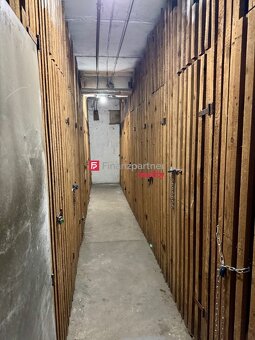 Na PREDAJ:  moderná Garsónka s LOGGIOU, vaňou a pivnicou - B - 16