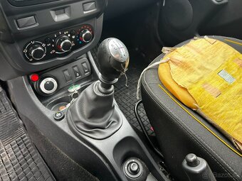 Dacia Duster 1.6 benzín + plyn 4x4 - 16