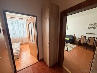 Na prenájom 2 izbový byt - 16