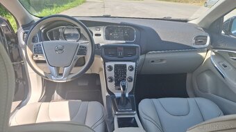 Volvo V40 Cross Country T4 2.0L Ocean Race Geartronic AWD - 16