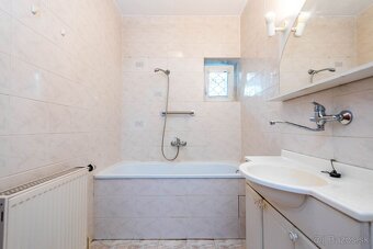 REZERVOVANÉ  Predaj RD sprostredkuje realitný maklér Patrik - 16