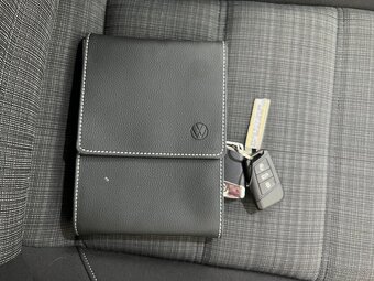 Volkswagen Passat Variant 2.0 TDI EVO Business - 16