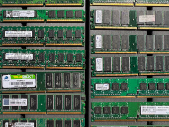 PC RAM pamäte: 256 MB, 512 MB, 1 GB a 2 GB - 16