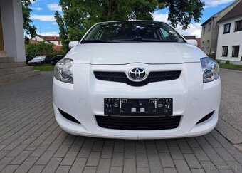 Toyota Auris 1,4 D4-D nafta manuál 66 kw - 16