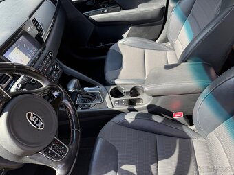 Kia Niro Hybrid - 16